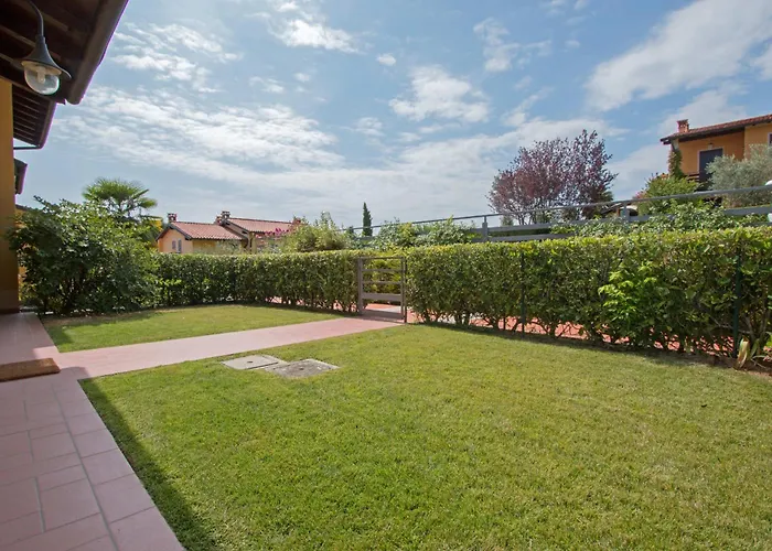 Borgo Stropea By Whale Homes Soiano Del Lago