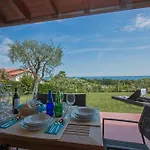 Borgo Stropea By Whale Homes Chalet
