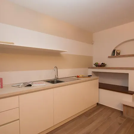 Chalé Borgo Stropea By Whale Homes Soiano Del Lago